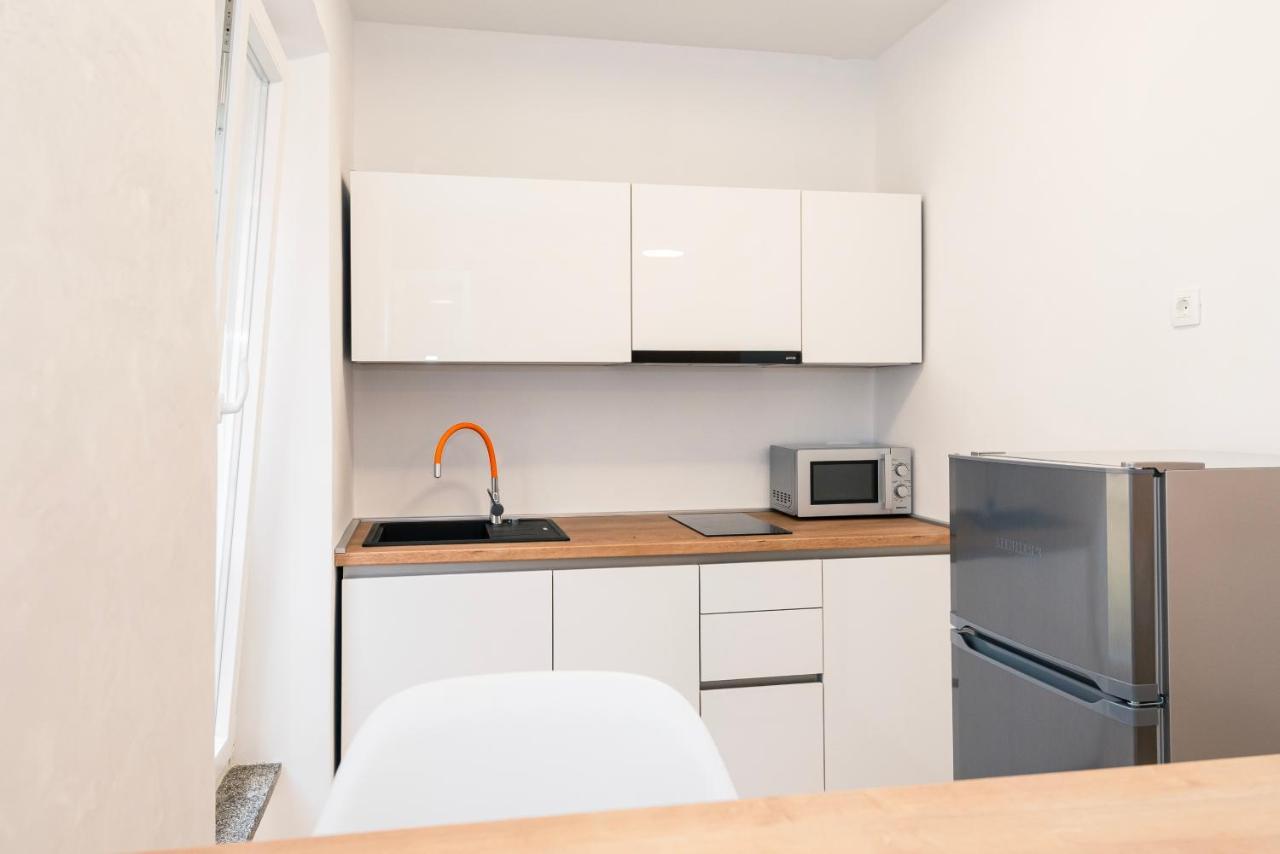 Studio Apartman Max Center Of The Old Town Free Parking Beautiful View シベニク エクステリア 写真